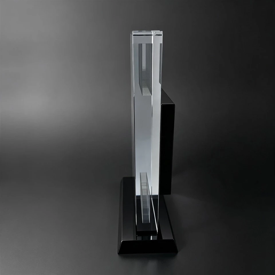 Layer Cut Black Panel Crystal Trophy suppliers